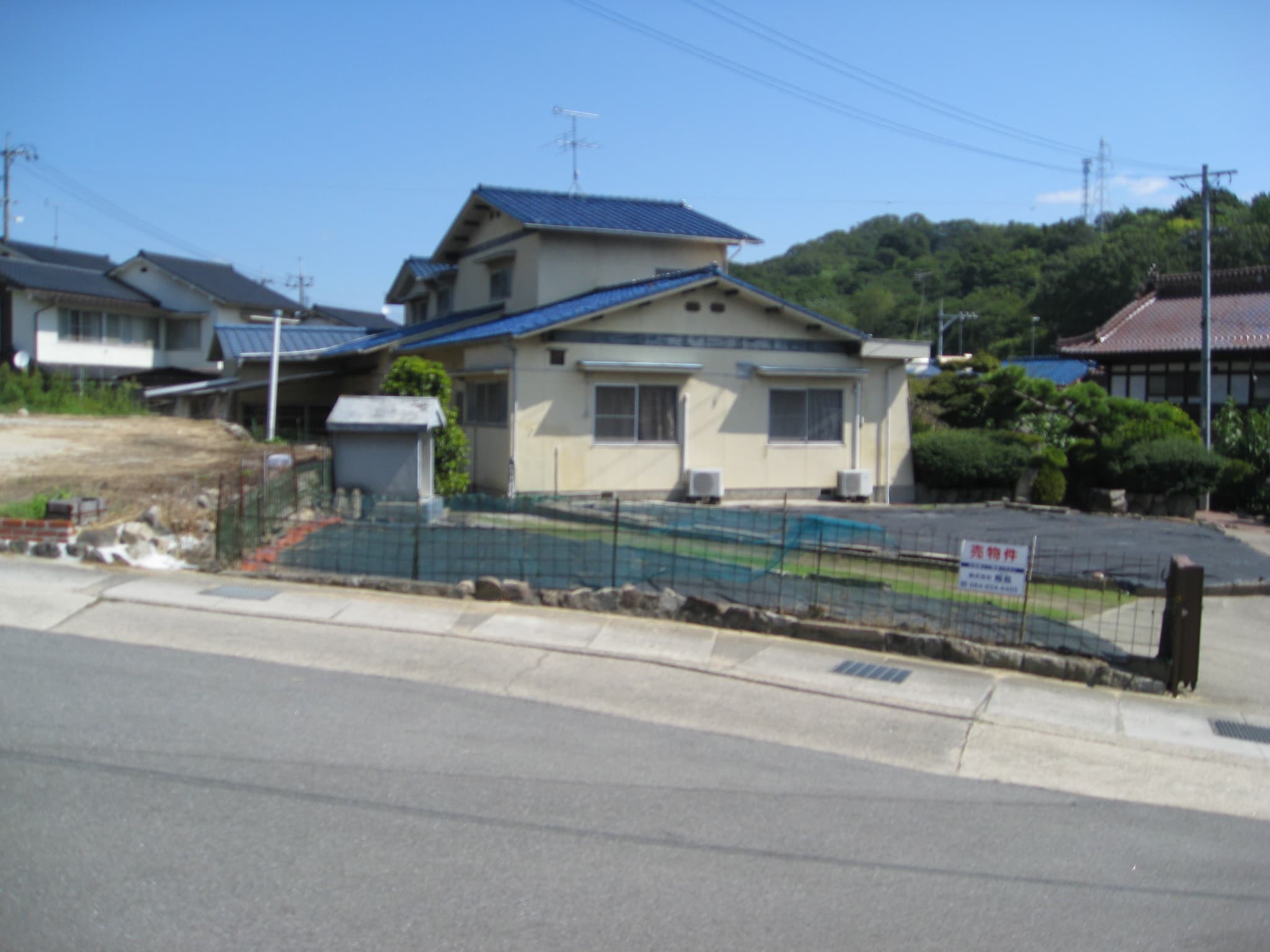 広島県尾道市福地町10-2 土地・建物の画像