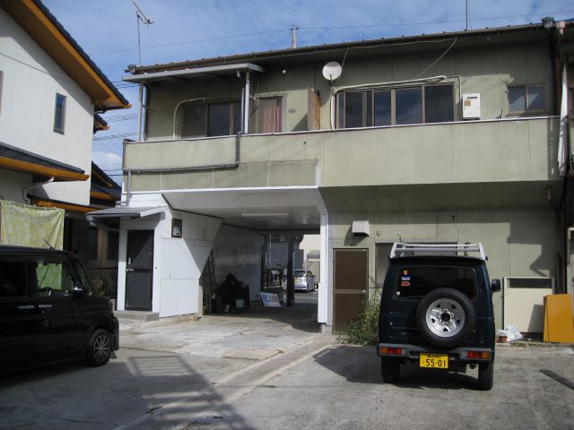 水道局前バス停2分 2階 2DKの画像